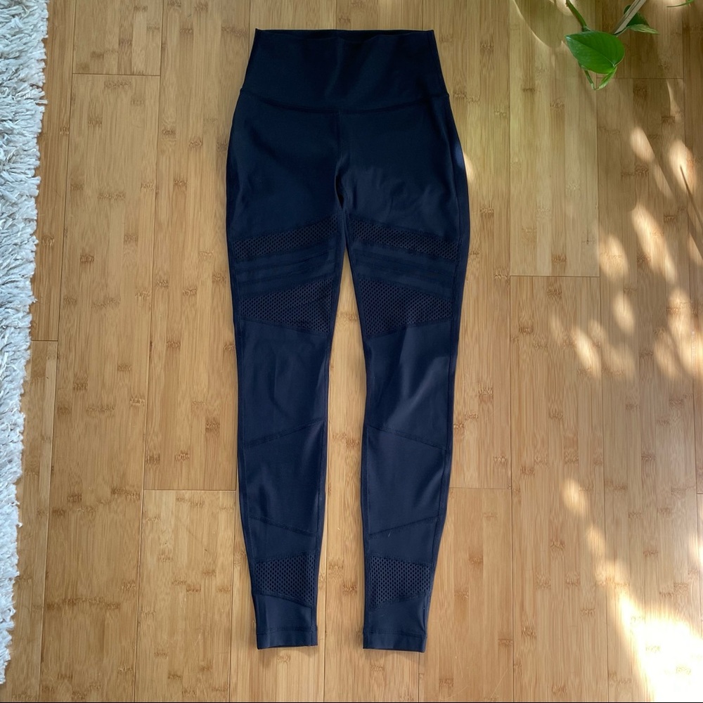 Lululemon leggings size 4